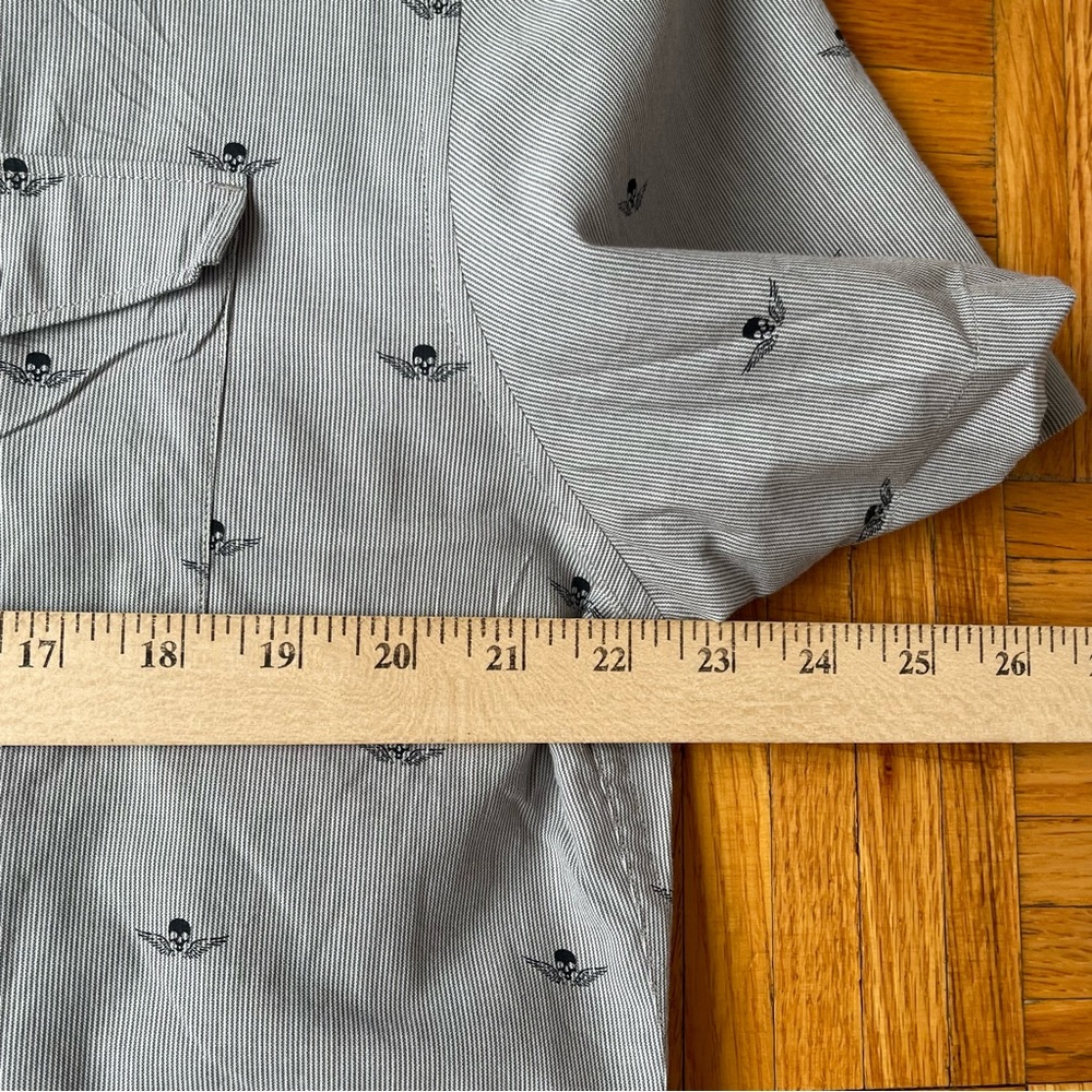JOHN VARVATOS  Shirt Mens Large Gray Striped Skull Wings Short Sleeve Cotton - Picture 4 of 6